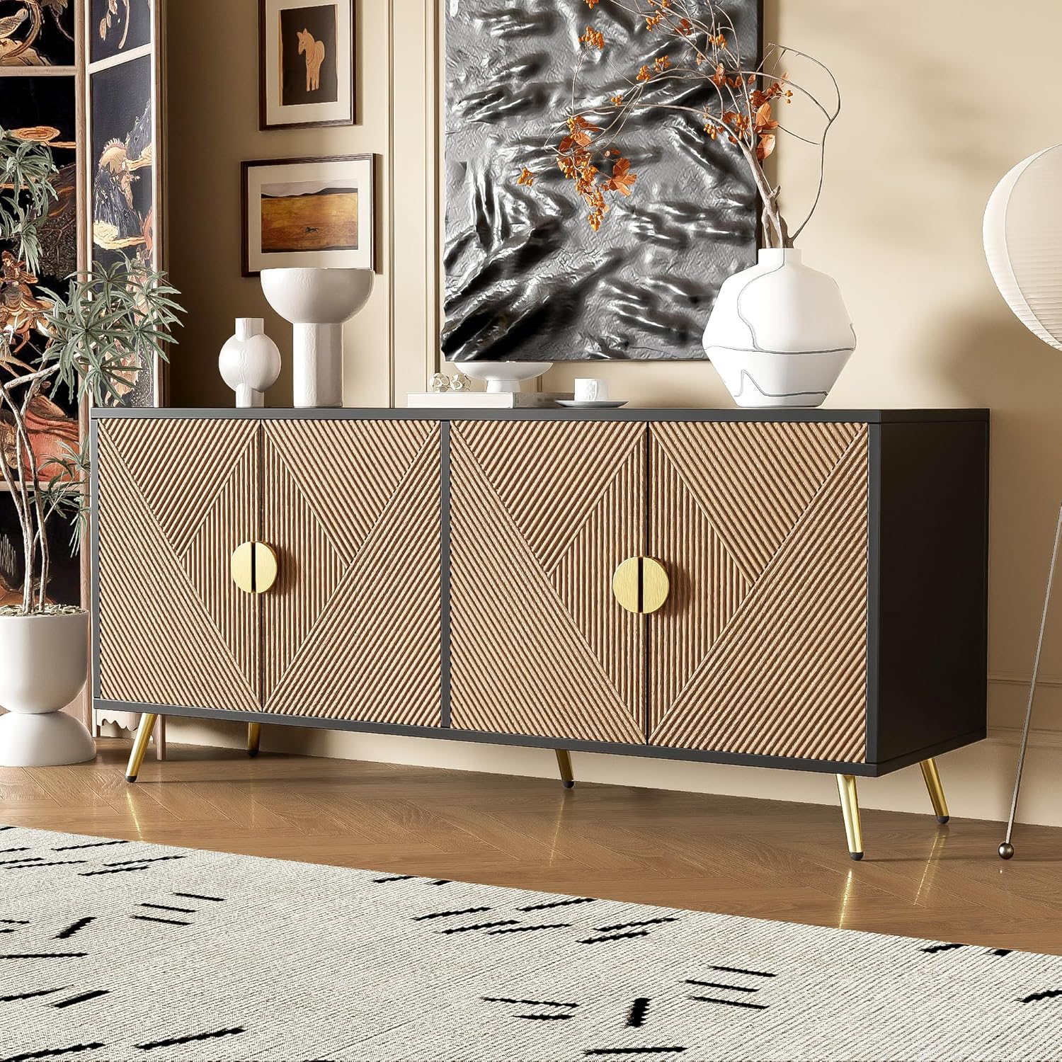 Buffet 160 × 40 × 75 cm noir et bois, 4 portes avec fermeture douce, poignées et pieds dorés – Merax